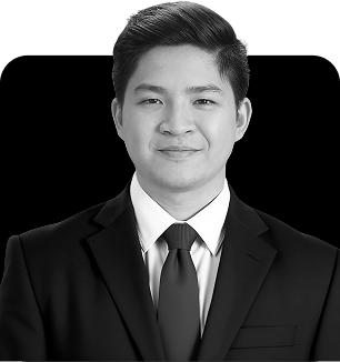 Luis Macatangay - Headshot